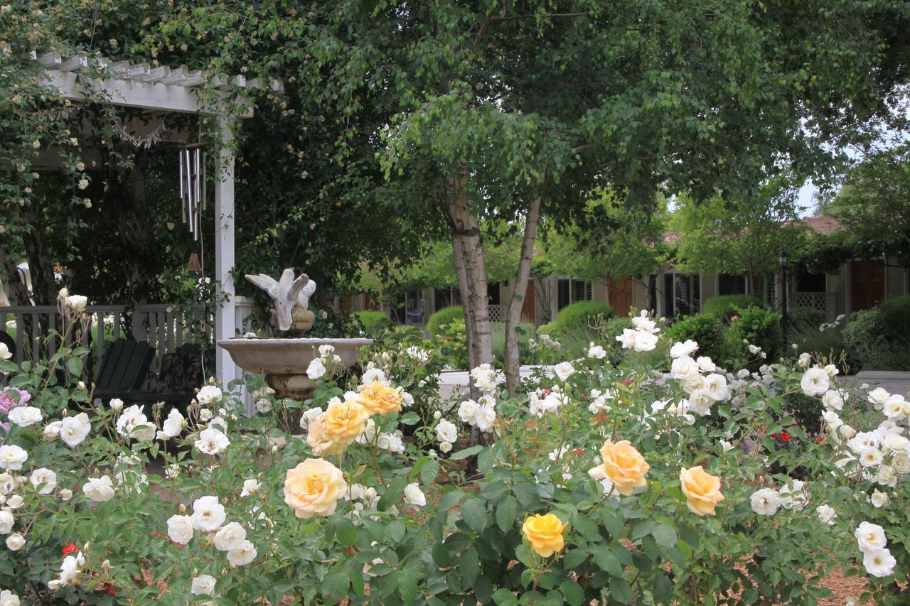 Meadowlark Inn Солванг Экстерьер фото